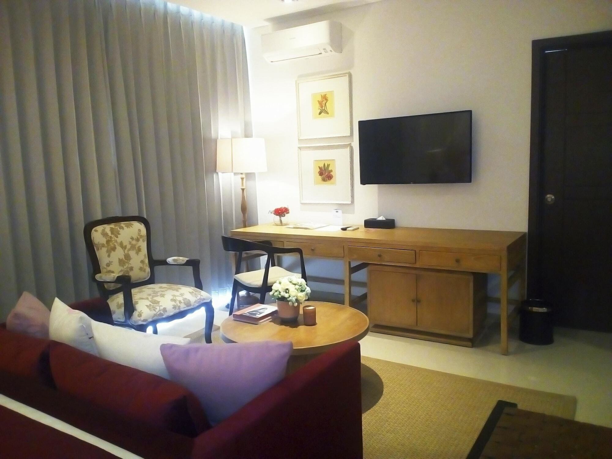 กีริอ๊าด เอ็ม โฮเต็ล โซรง Hotel ภายนอก รูปภาพ